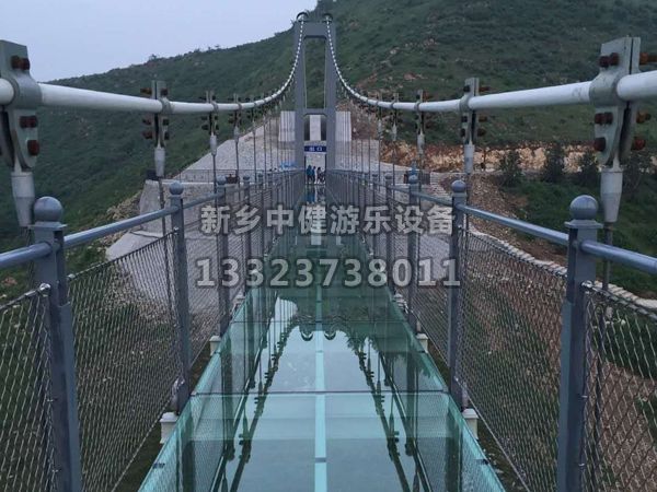 玻璃吊橋施工為景區(qū)帶來了哪些亮點？